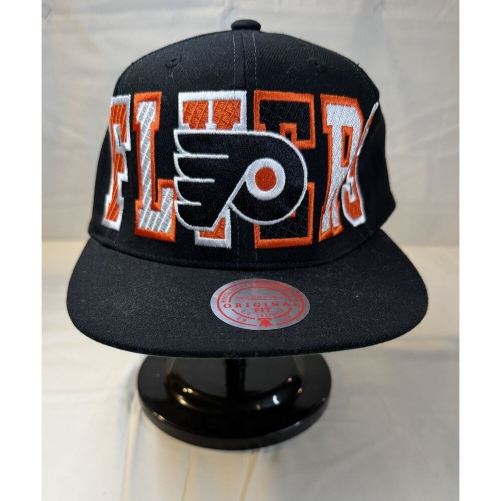 🔥 Mitchell & Ness Philadelphia Flyers Varsity Bust Vintage Snapback Hat NHL 🔥